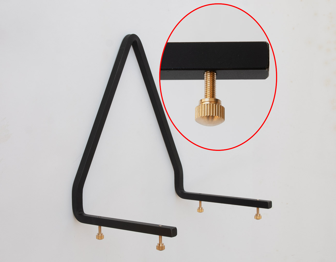 Konsole, Standard, gebogen, m. 4 Rändelschrauben aus Messing