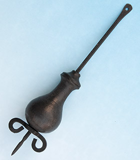 Bleibirnen-Pendel, Modell Bailly, patiniert, ca. 205 g